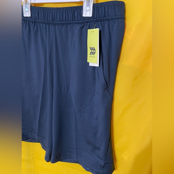 All in Motion Training Short, Navy, size Medium *L937 - Picture 8 of 11